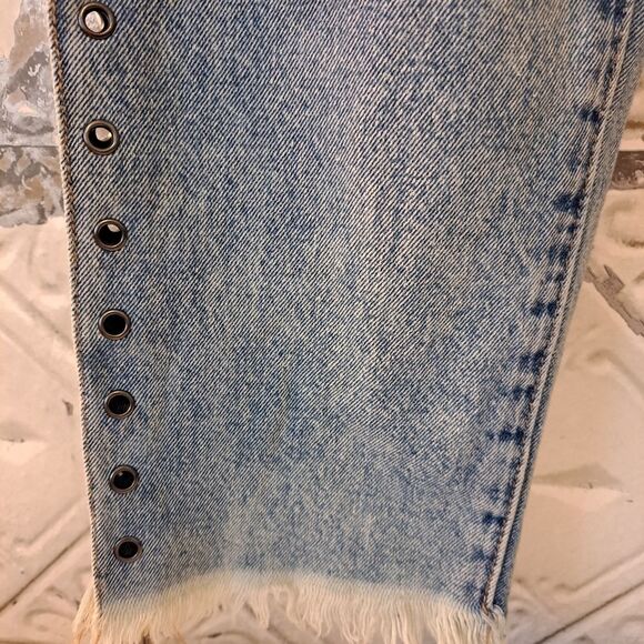 BLANKNYC Distressed High Rise Tapered Boho Jeans SZ 30 - Picture 9 of 13